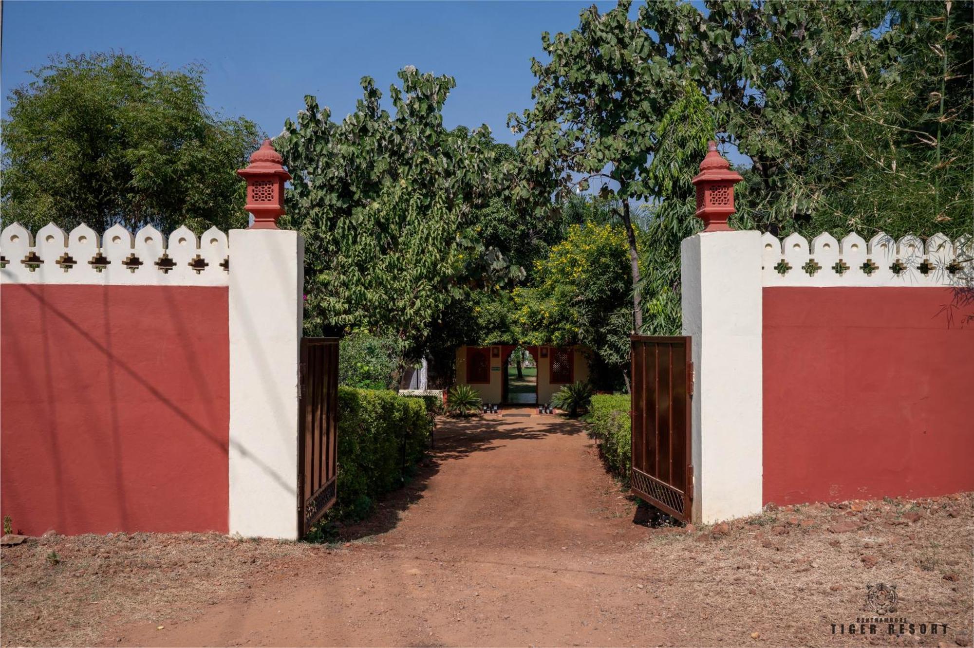 Ranthambore Tiger Resort Савай-Мадхопур Экстерьер фото