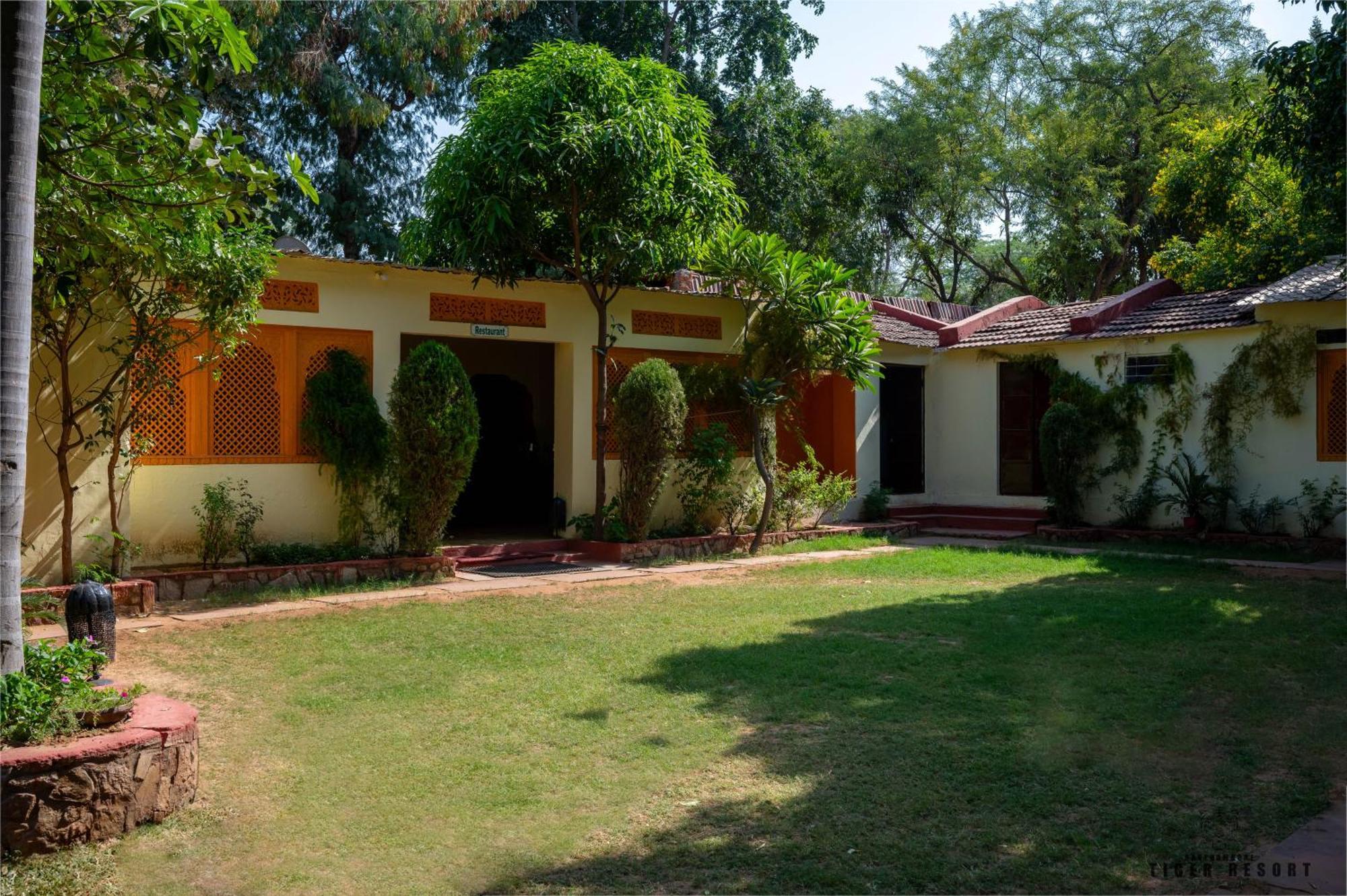 Ranthambore Tiger Resort Савай-Мадхопур Экстерьер фото